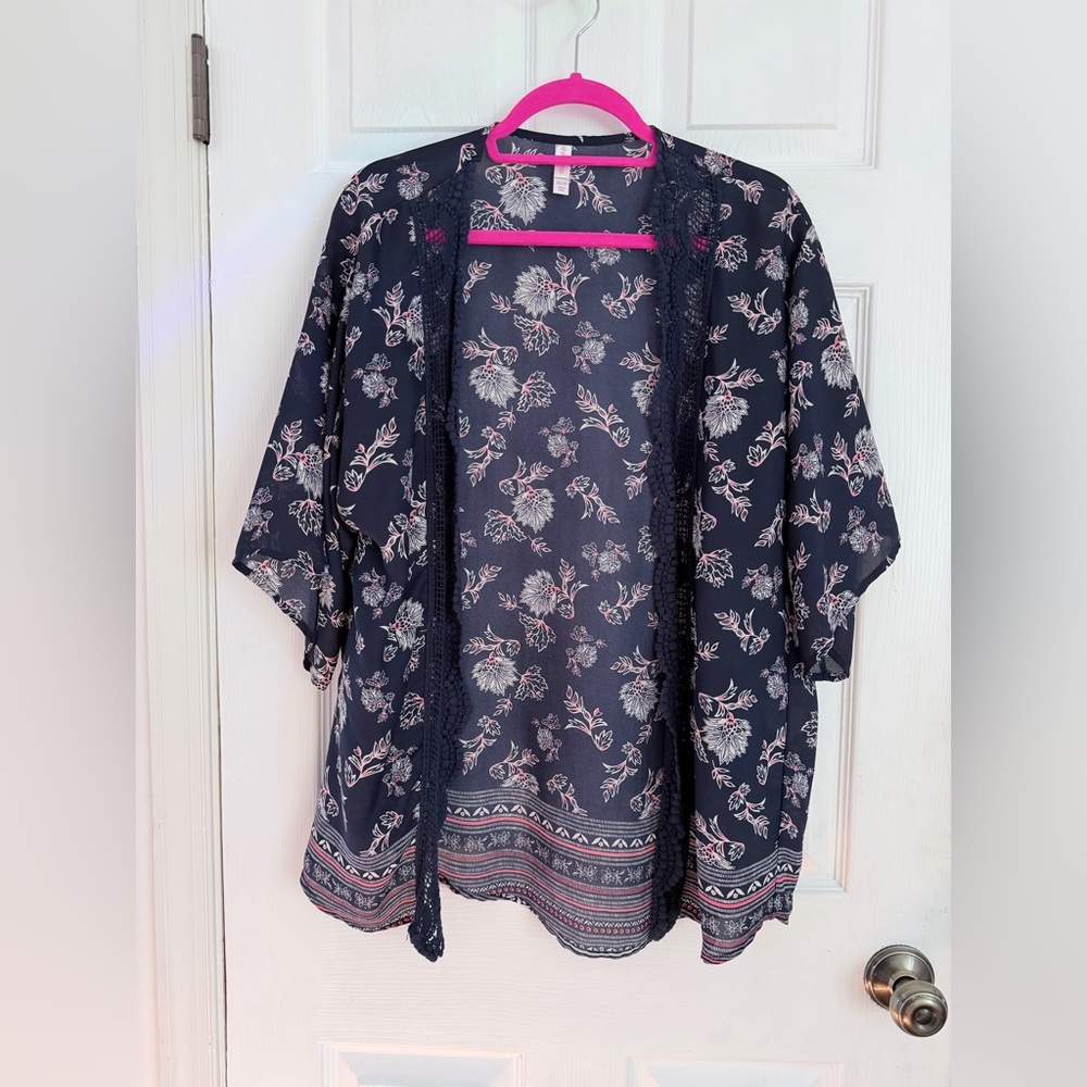 Xhilaration Navy and Pink Floral Kimono Top